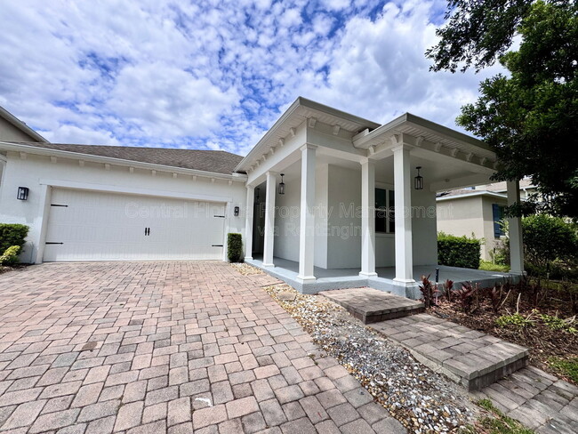 Building Photo - 11860 Thatcher Ave