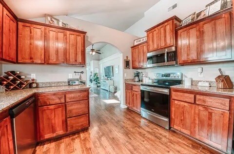 Building Photo - 772 Nicholas Lee Dr