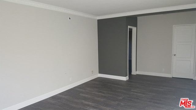 Building Photo - 340 S Mariposa Ave