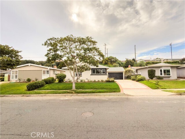 Building Photo - 5506 Cll De Ricardo