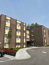 Building Photo - 5118 Fairview Apartments