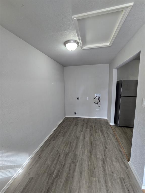 Foto del edificio - 601 E Wright Ave