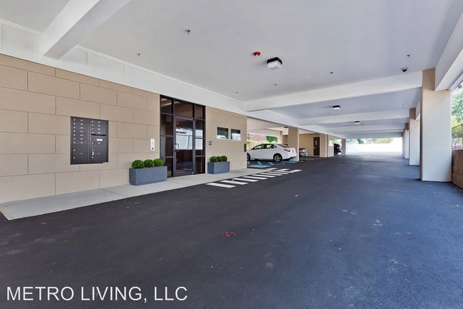 Building Photo - 225 Rahway Ave