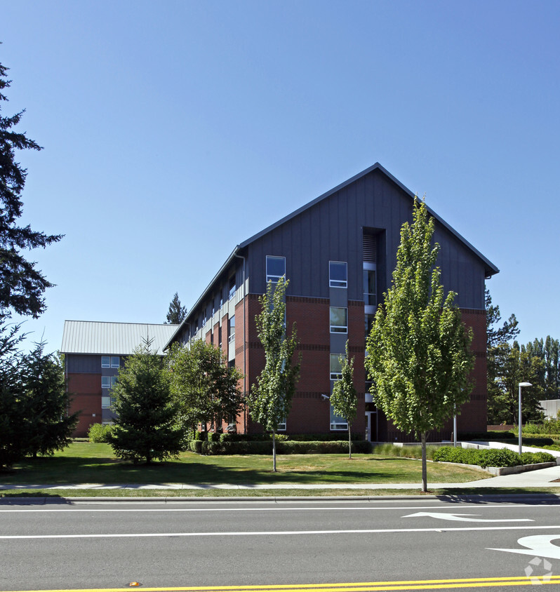 Foto del edificio - Burlingham Hall