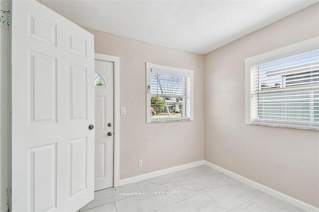 Foto del edificio - 3540 56th Ave N