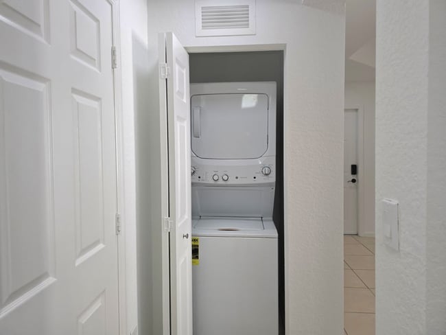 Photo - 11501 NW 89th St Apartment