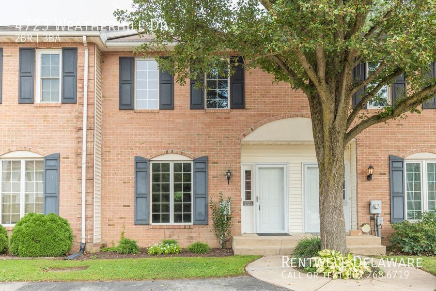 Primary Photo - GORGEOUS TOWNHOME