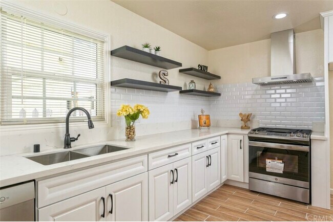 Foto del edificio - 4011 W 30th St