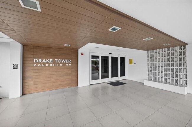 Foto del edificio - 1800 N Andrews Ave