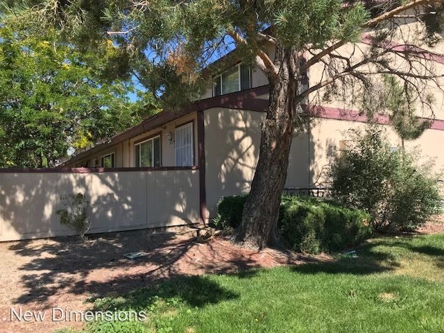 Primary Photo - 3 br, 2 bath House - 1443 E. Long St.