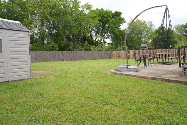 Foto del edificio - 119 Green Springs Dr