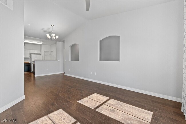Building Photo - 10550 W Alexander Rd