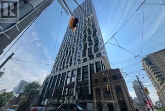 Building Photo - 252-3252 Church St