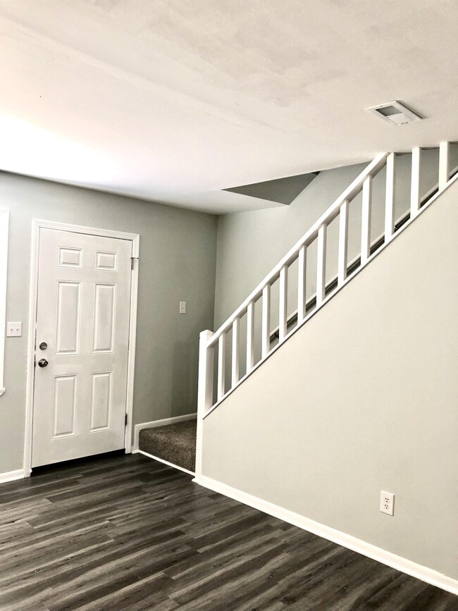 Building Photo - 3817 Treebrook Dr