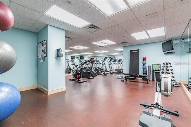 Foto del edificio - 345 Bayshore Blvd