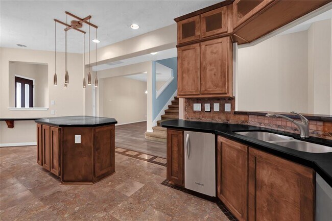 Foto del edificio - 4406 Park Trail Ln