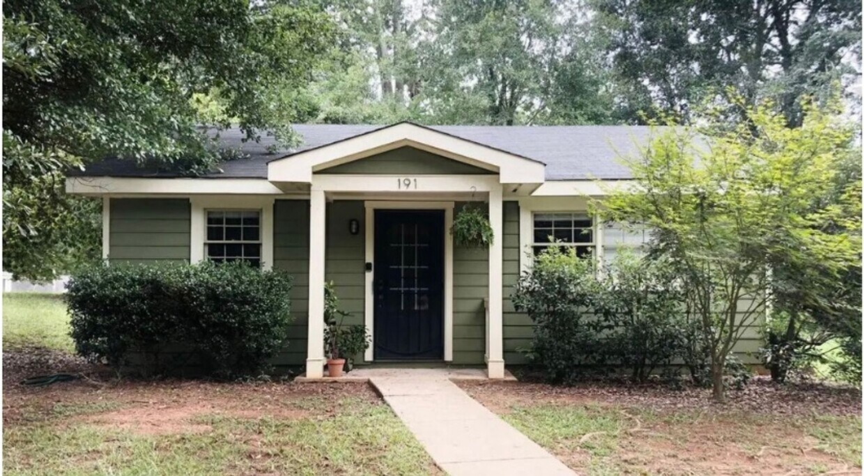 Foto principal - 191 Water Oak St