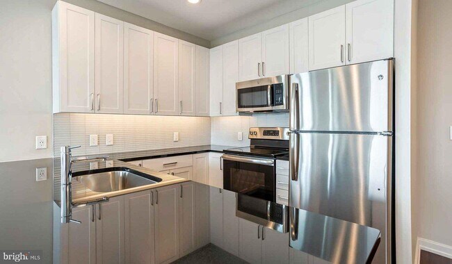 Foto del edificio - 24 Cricket Ave