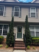 Building Photo - 8533 Kangaroo Ct