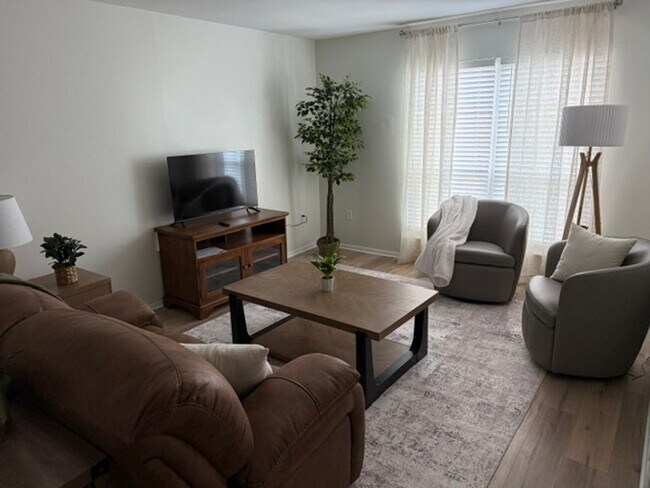 Foto del edificio - 900 Mountain Creek Rd