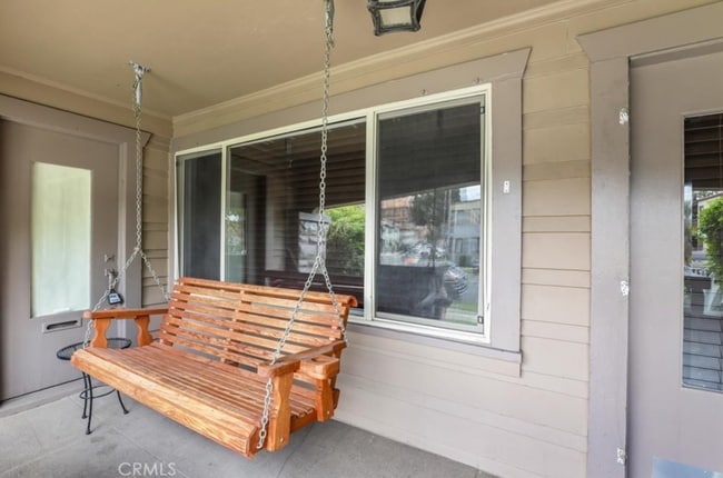 Swing and extra storage closet - 1352 Elm Ave