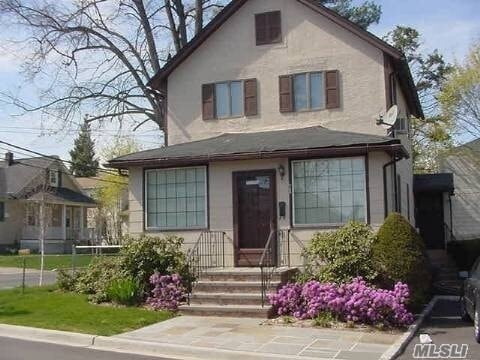 Building Photo - 28 Tredwell Ave