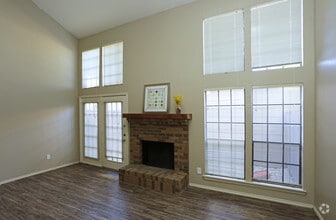 Interior Photo - Signature Place