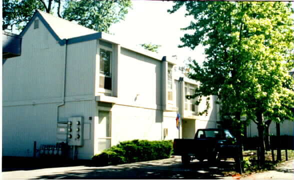 Building Photo - 1720 Mission Blvd