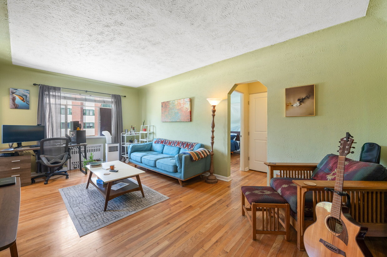 Primary Photo - 1130 N Pennsylvania St