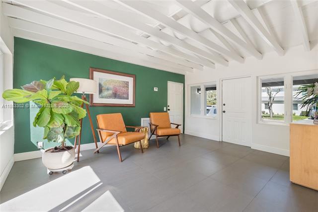 Foto del edificio - 5830 SW 51st St