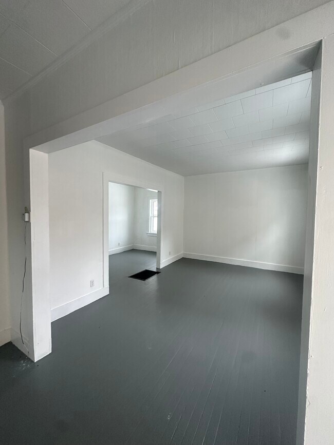 Foto del edificio - 9 N Water St