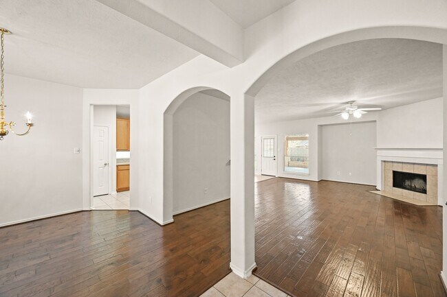 Building Photo - 18403 Lost Maples Ct