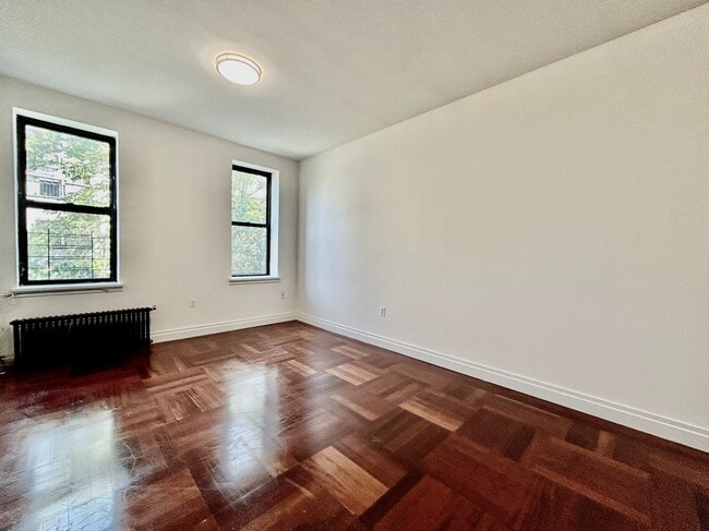 Building Photo - 607 W 137th St