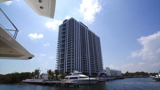 Foto del edificio - 17201 Biscayne Blvd