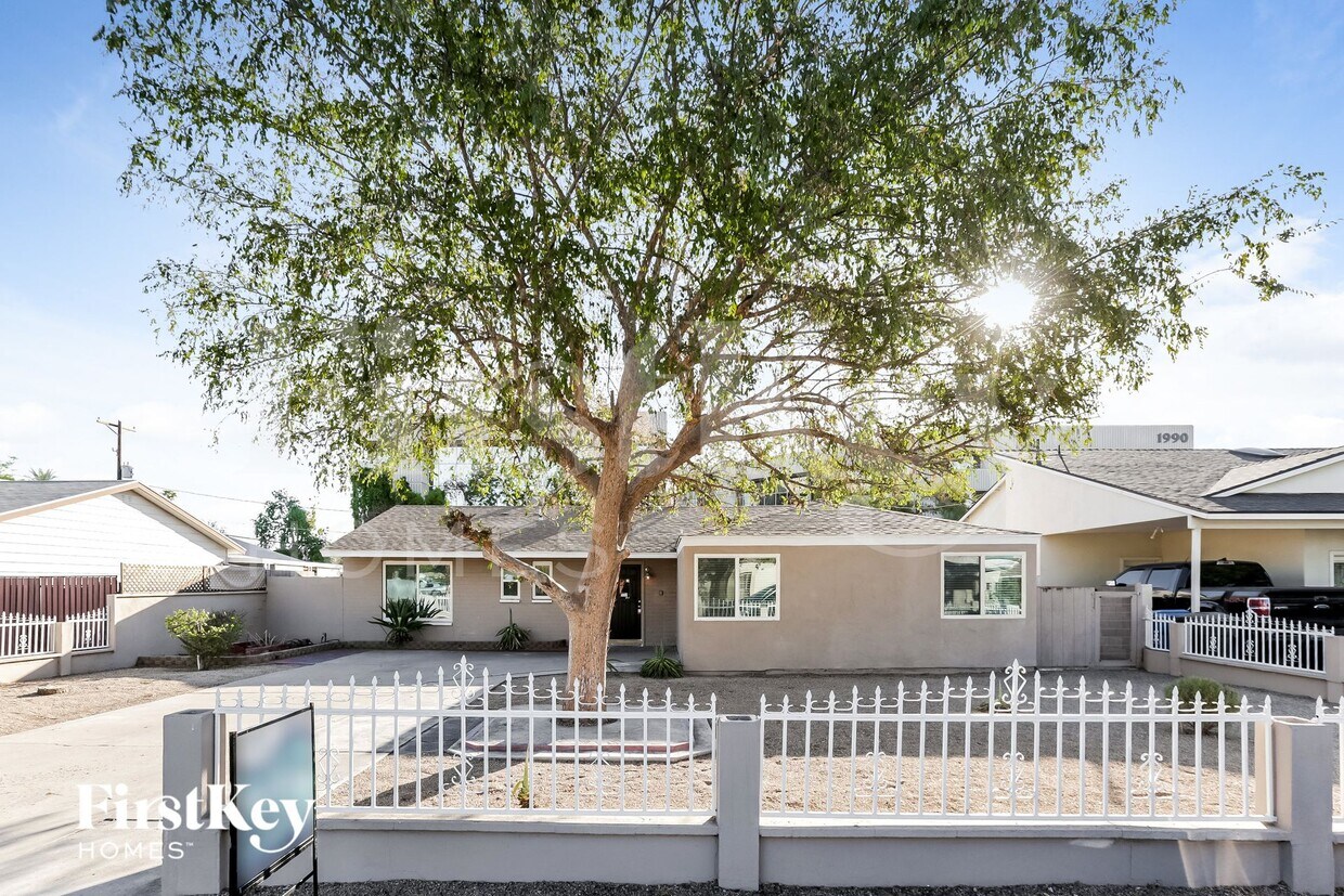 Foto principal - 5015 N 20th Ave