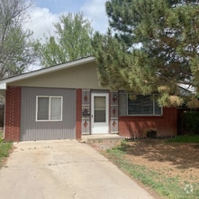 Building Photo - 409 Tedmon Dr