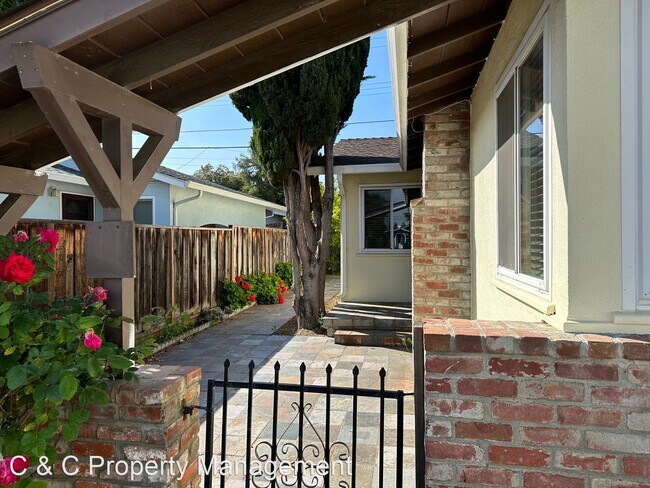 Foto del edificio - 3 br, 2 bath House - 3270 Machado ave
