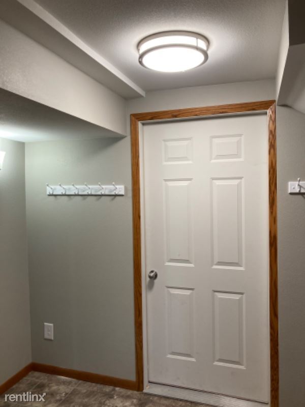 Building Photo - 4 br, 2 bath House - 2367 Burr Oak Dr