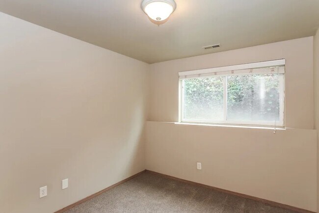Foto del edificio - 11632 24th Ave S