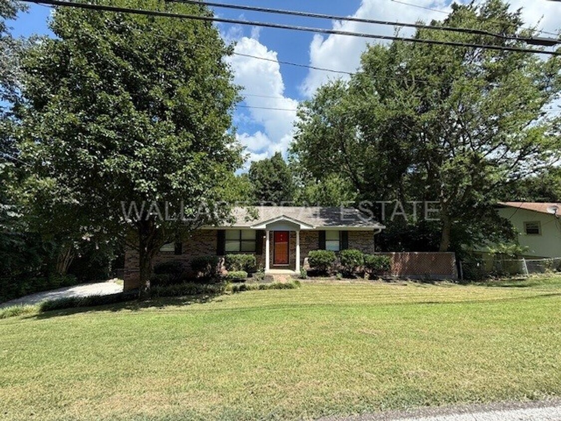 Foto principal - ADORABLE 3 BEDROOM,3 FULL BATH HOME IN N. ...