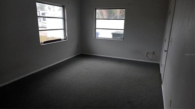 Building Photo - 315 Shore Rd