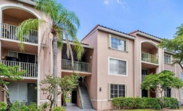 Photo - 12136 St.Andrews Pl (Miramar, FL)