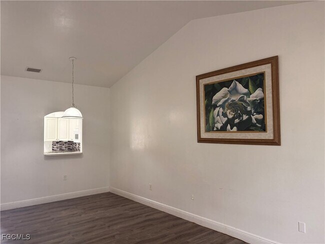 Foto del edificio - 4160 Castilla Circle