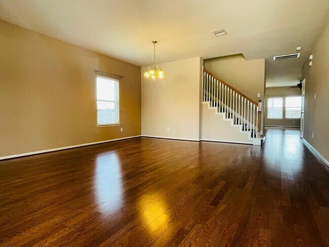 Building Photo - 611 Blue Oasis Ct