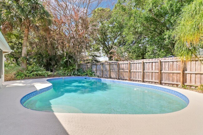 Foto del edificio - 2145 5th St