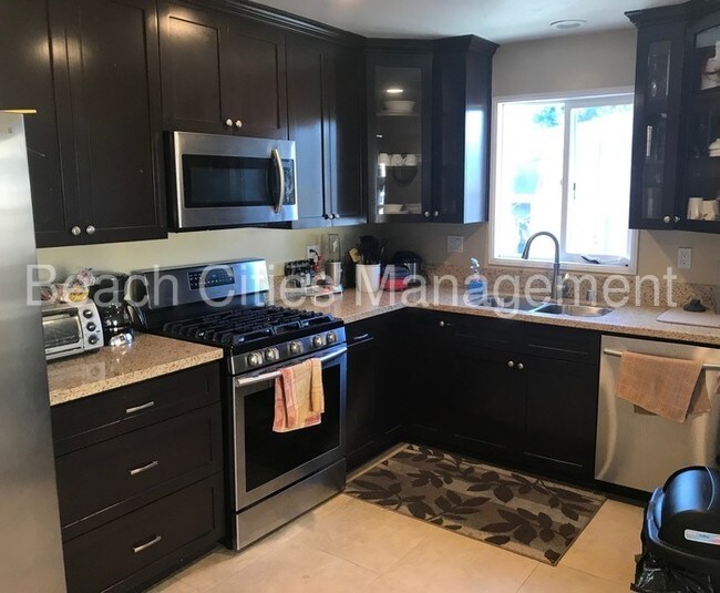 Foto del edificio - 1021 E Ridgewood St