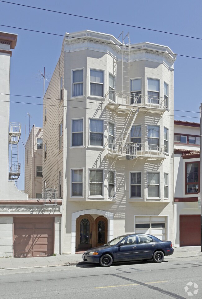 Primary Photo - 1670 Chestnut St