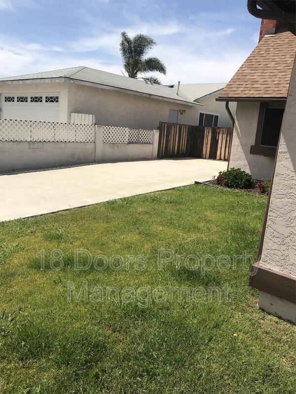 Building Photo - 8220 Water View Ct