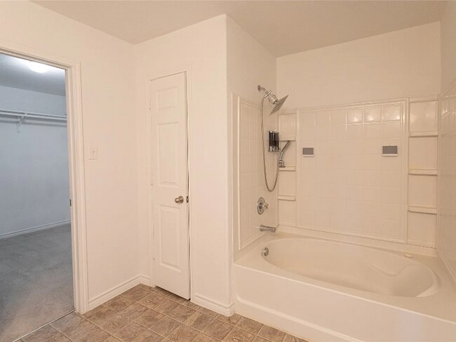 Foto del edificio - 1300 Wind Star Way