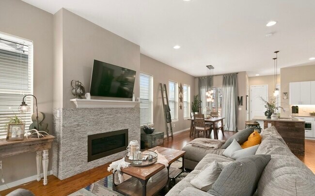 Foto del edificio - 2740 S Delaware St